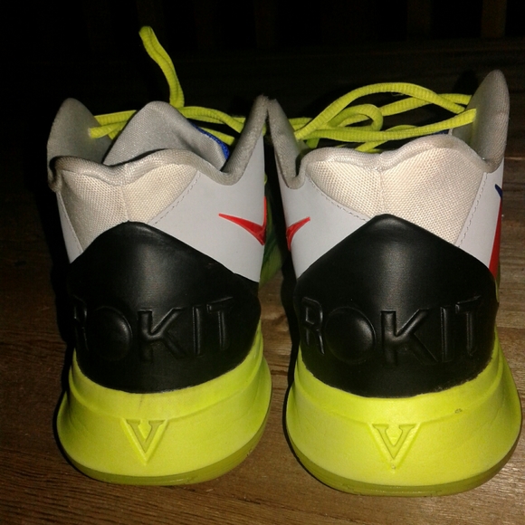Kyrie 5 Rokit - Picture 5 of 7
